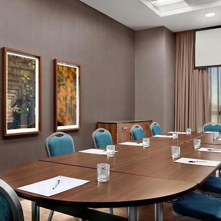 Hilton Garden Inn Toronto/Brampton West, Ontario, Canada Екстер'єр фото