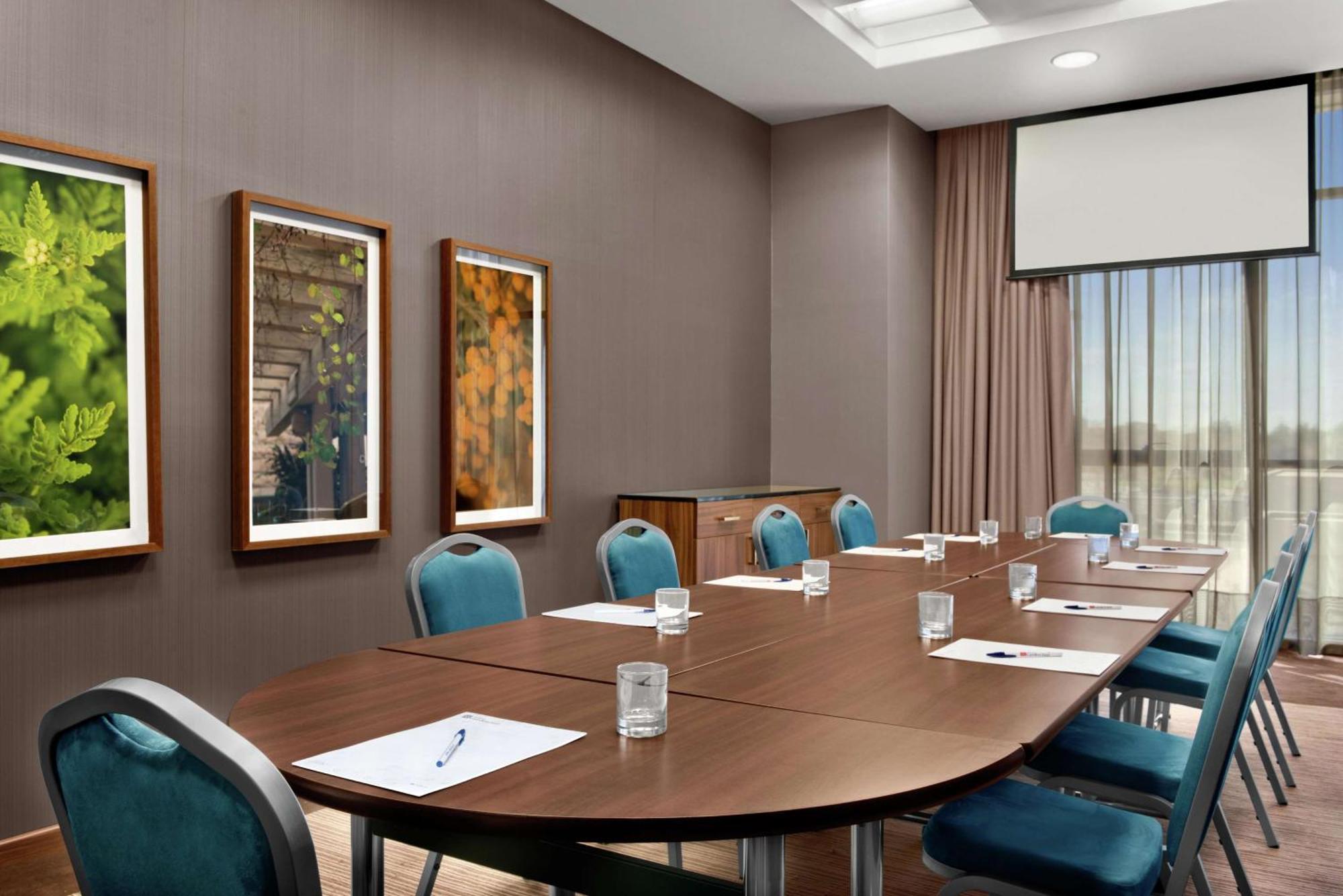Hilton Garden Inn Toronto/Brampton West, Ontario, Canada Екстер'єр фото