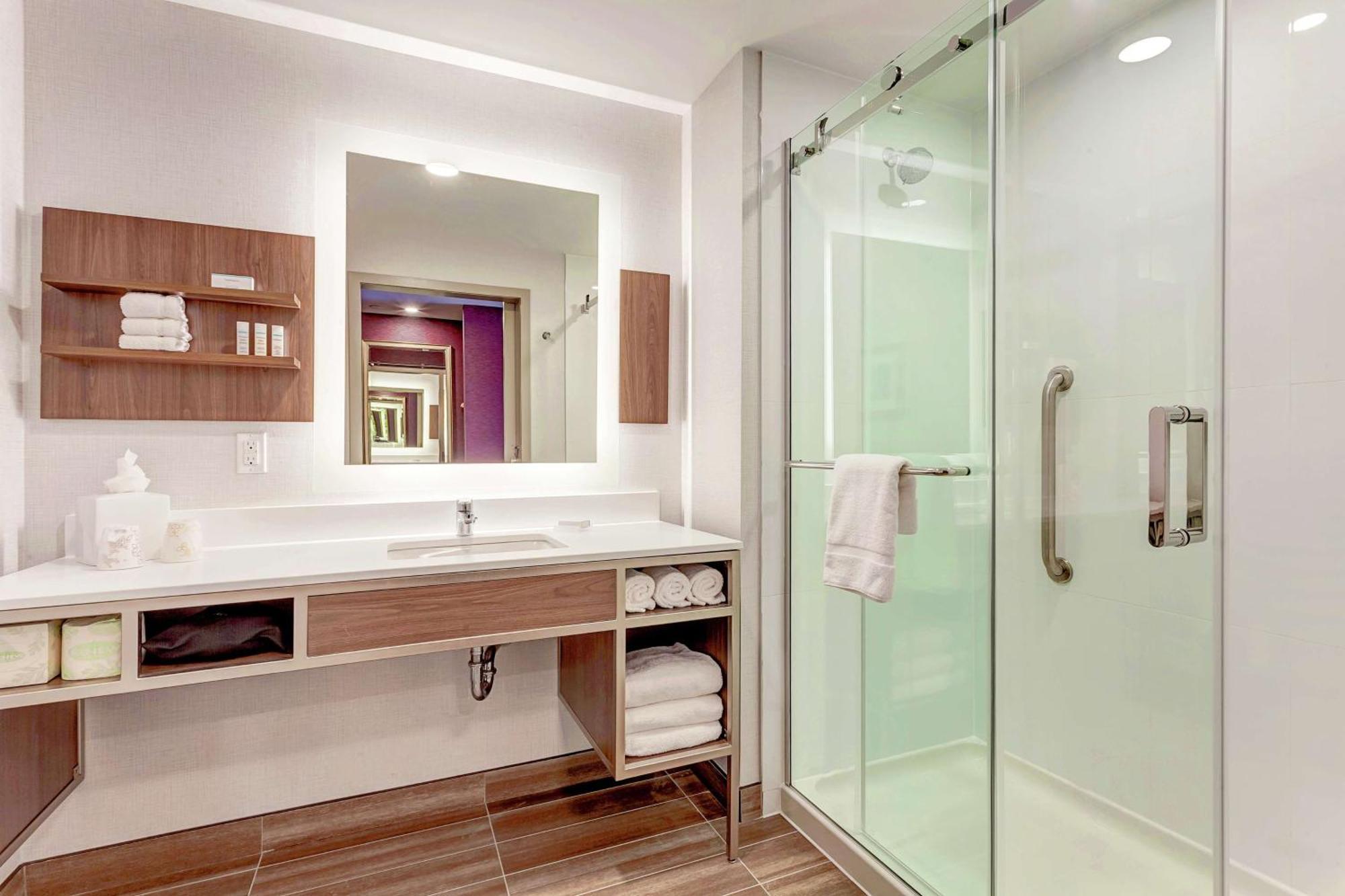 Hilton Garden Inn Toronto/Brampton West, Ontario, Canada Екстер'єр фото