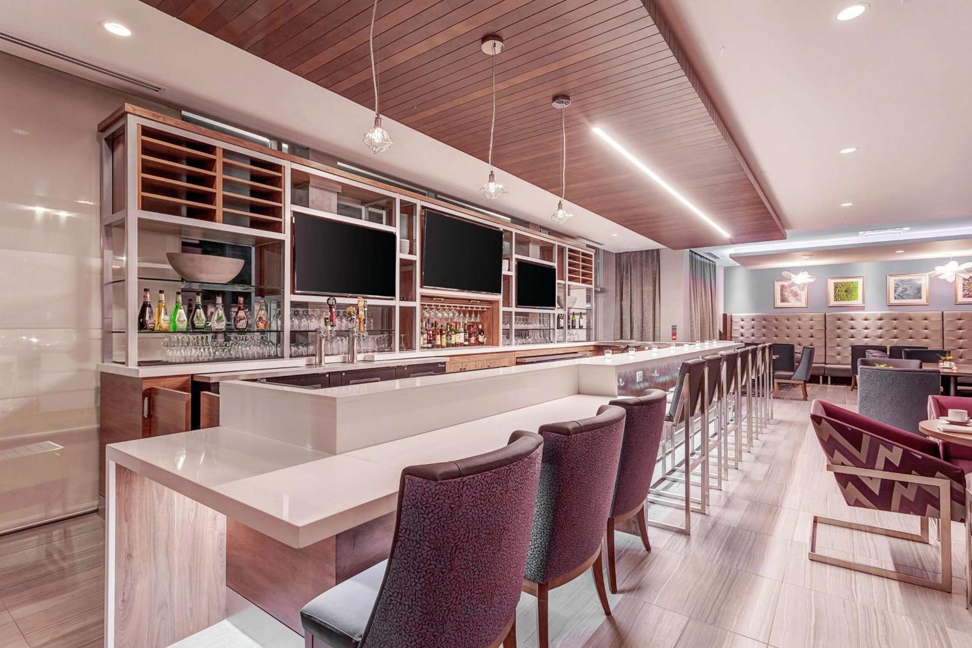 Hilton Garden Inn Toronto/Brampton West, Ontario, Canada Екстер'єр фото