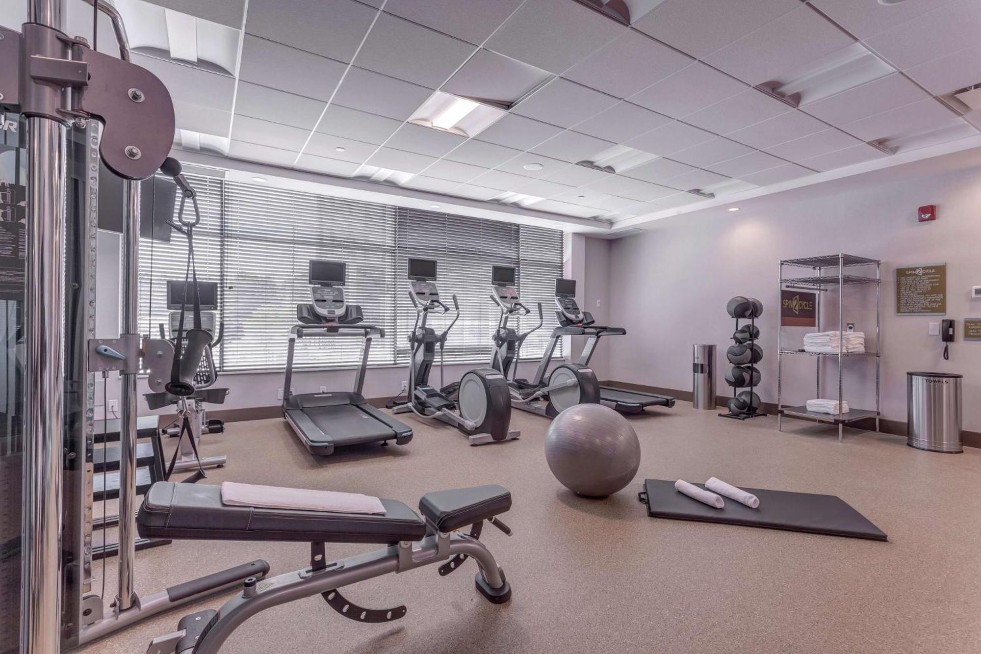 Hilton Garden Inn Toronto/Brampton West, Ontario, Canada Екстер'єр фото